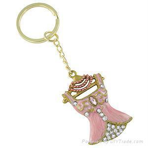 Sell pink skirt metal keychain