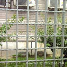 熱鍍鋅格柵板防護欄 3
