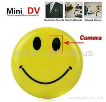 Smile Face Pin Mini Digital Video Recorder Spy Camera+MP3 with TV Out