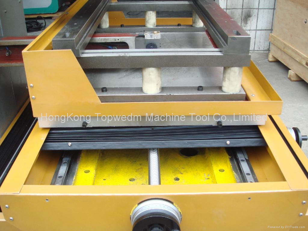 CNC Medium Speed Wire Cut EDM Machine 3