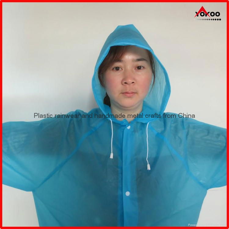 Cheap PEVA long disposable raincoat with sleeves for promotion 3