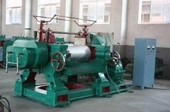 Tow roll rubber mixing mill