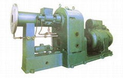  Hot-feeding rubber extruder