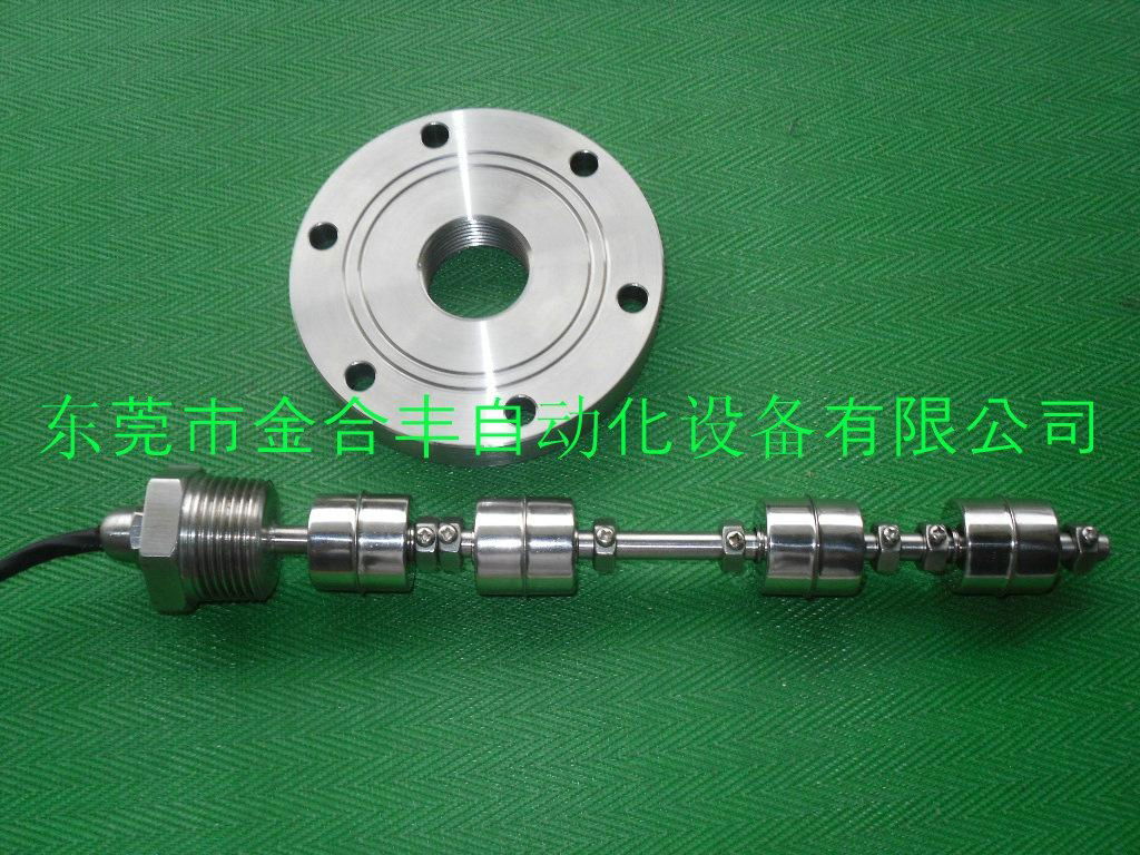 Flange level sensor