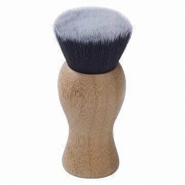 XINYANEMI Supply makeup Brush With Wood Handle Halloween Gift Idea 2