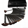 Manufacturer OEM Full set of professional tools 32 makeup brush black 1