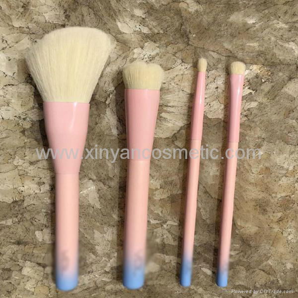 Manufactor OEM Animal Hair Pink Three-dimensional Head Four Sets Of Brush