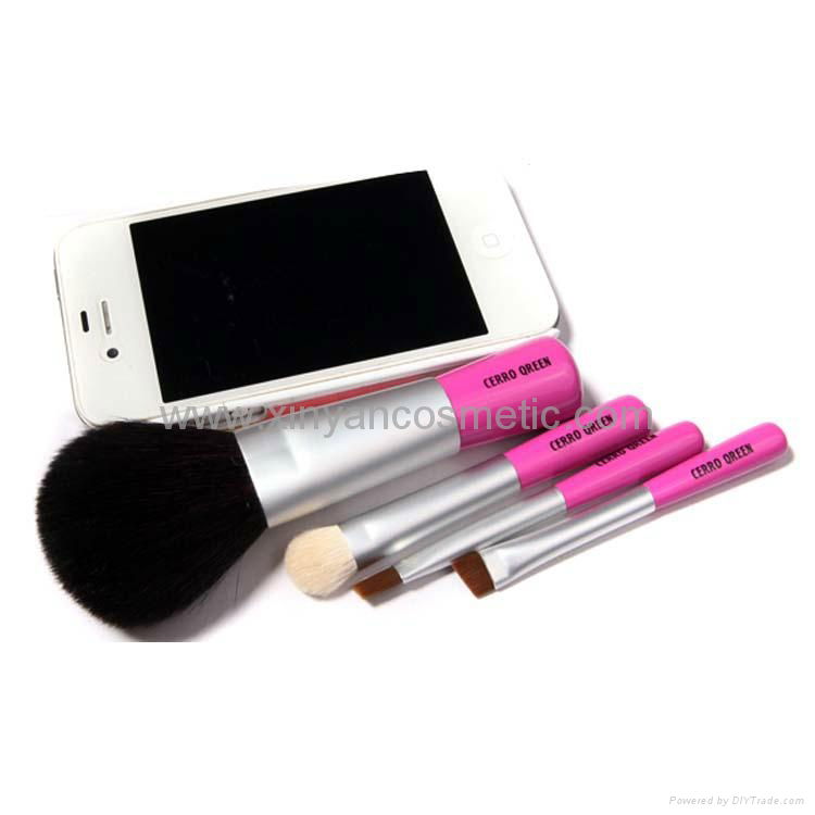Manufacturer OEM A variety of colors Mini portable Cosmetic brush sets 5