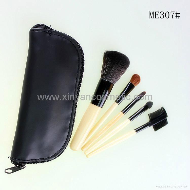 Factory OEM Portable 5 Pieces Of Equipment Wool High-grade Cosmetic Brush Sets 4