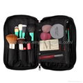 Manufacturer OEM Portable money multi-function high-capacity Gift makeup brush 1