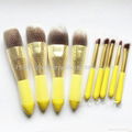 Manufacturer OEM Portable money lovely Yellow 9 small waist makeup brush