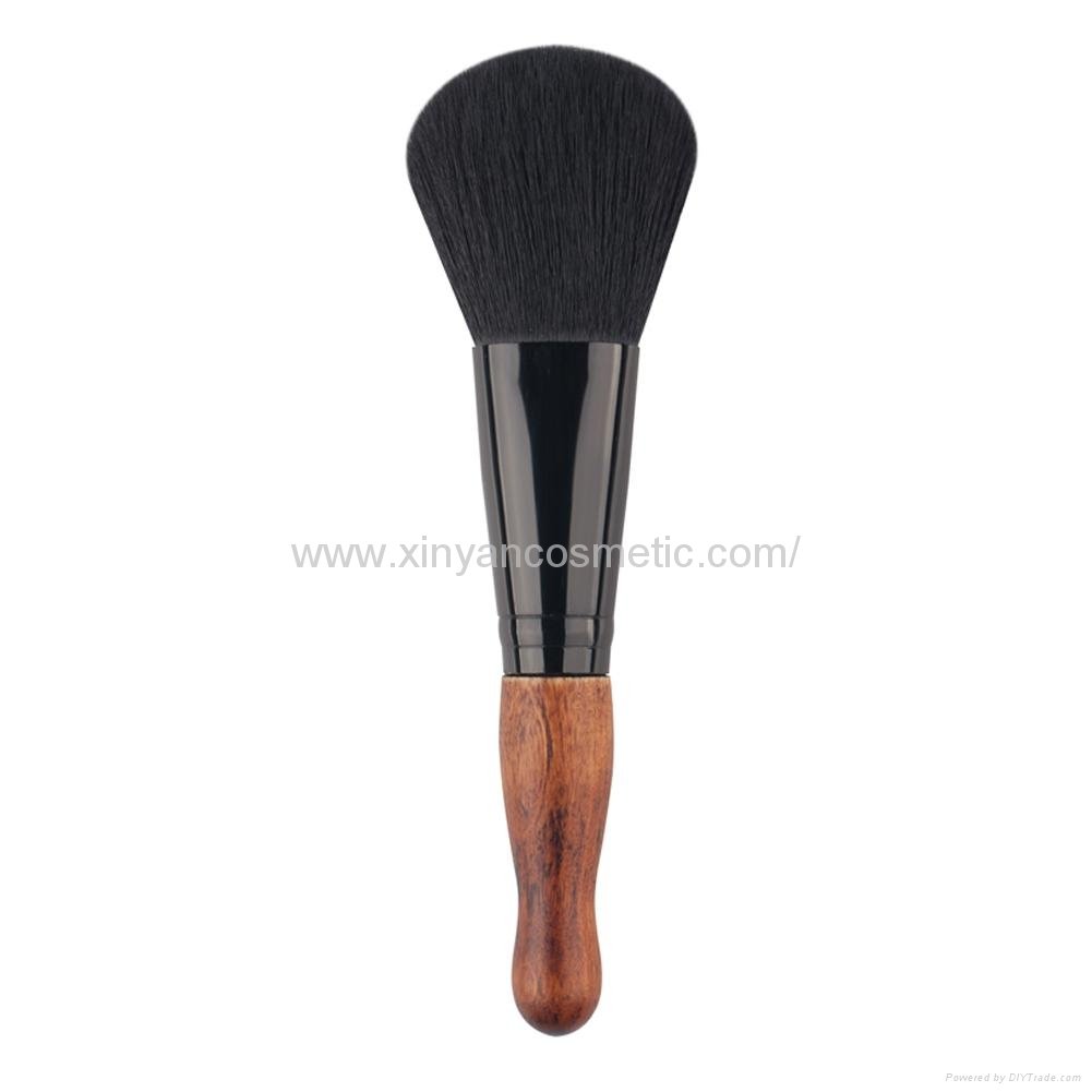 Manufacturer supply Bamboo/Wooden handle High grade Foundation cosmetic Brush 