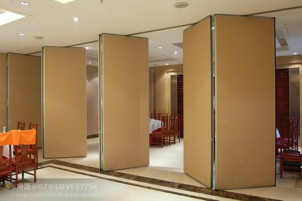 Aluminum alloy sliding folding door 4