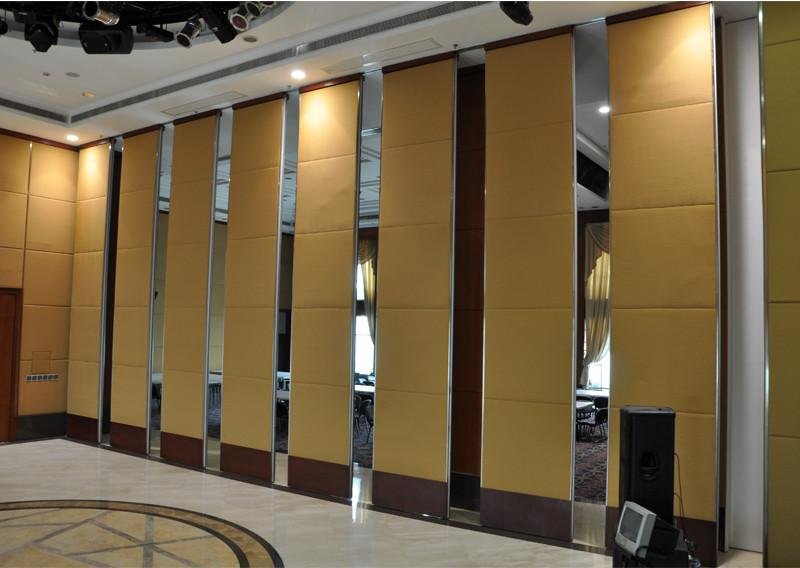 Aluminum movable partition wall 3