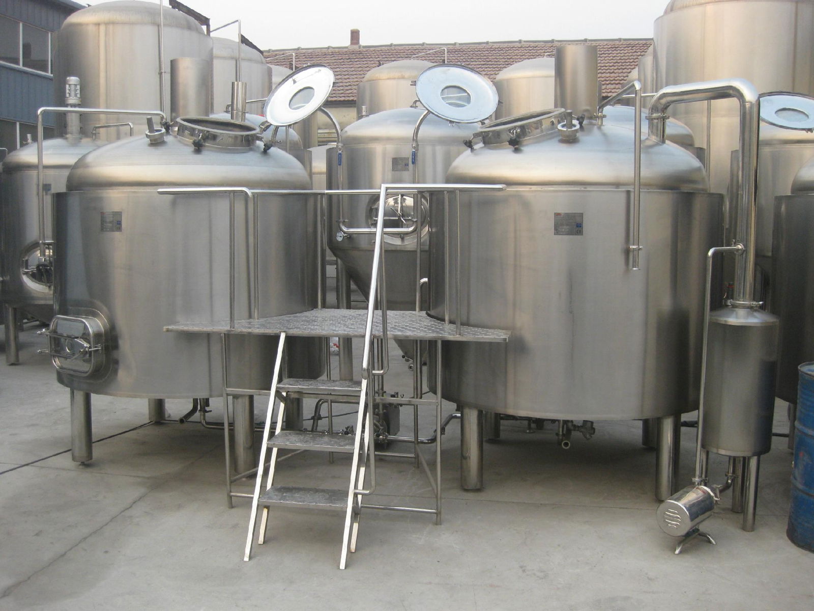 2000L Professional beer brewery equipment manufacturer 3