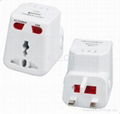 QZ07 UNIVERSAL TRAVEL ADAPTOR 1