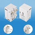 QZ08 TRAVEL ADAPTOR