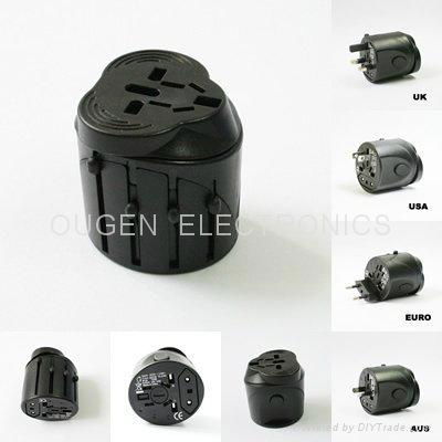 OU03A TRAVEL UNIVERSAL ADAPTOR 3