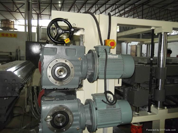 cellular inclined sheet extrusion line  5