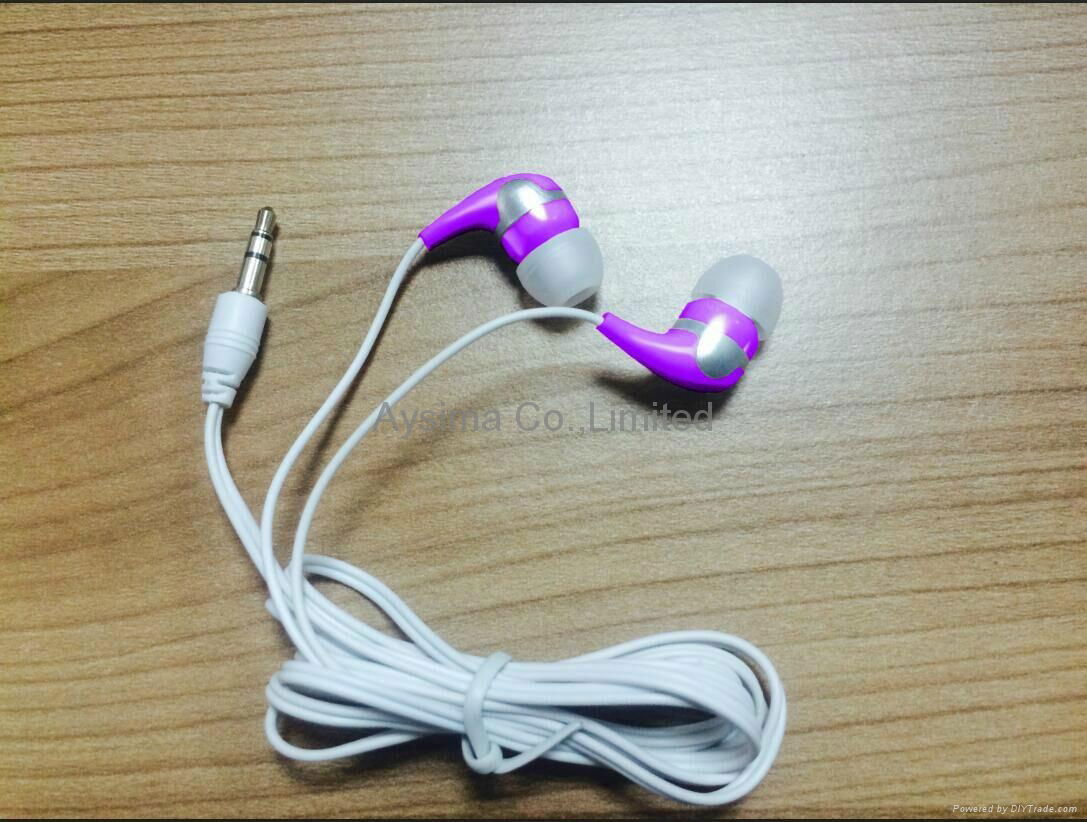 Low cost headphones disposable earbuds  2