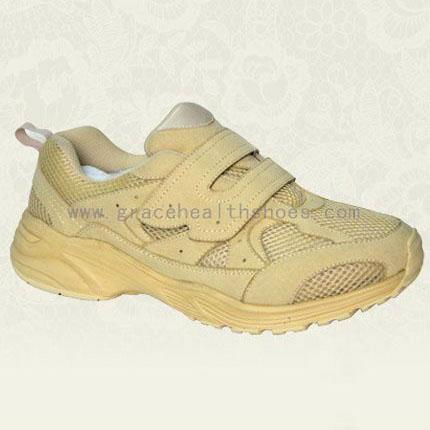 diabetic athletic shoes with extra wideth and deepth 3