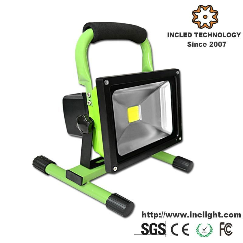 30W 5hrs Portable Rechargeable LED Flood Light 4