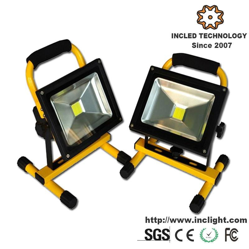 30W 5hrs Portable Rechargeable LED Flood Light 5