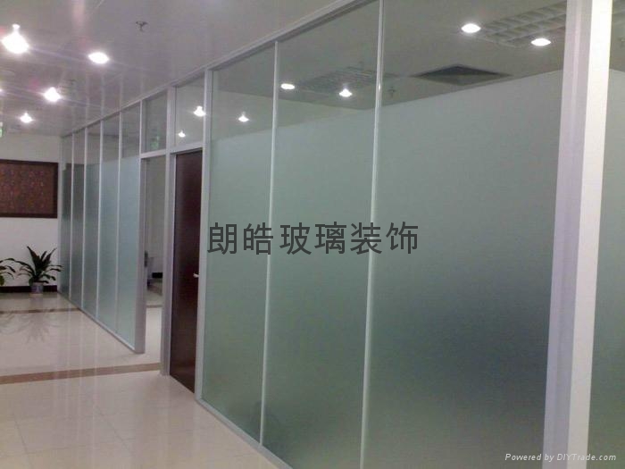 广州定做磨砂玻璃隔断安装 3