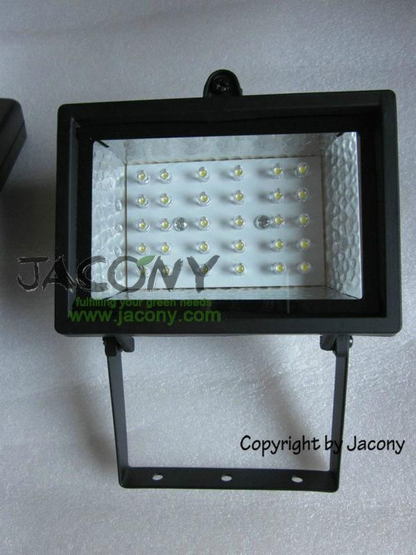 Outdoor Solar Flood Light with 30 leds 3