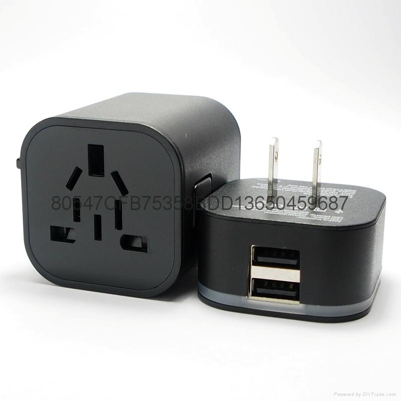 EEC-302 全球通用轉換插座 USB轉換充電器 3