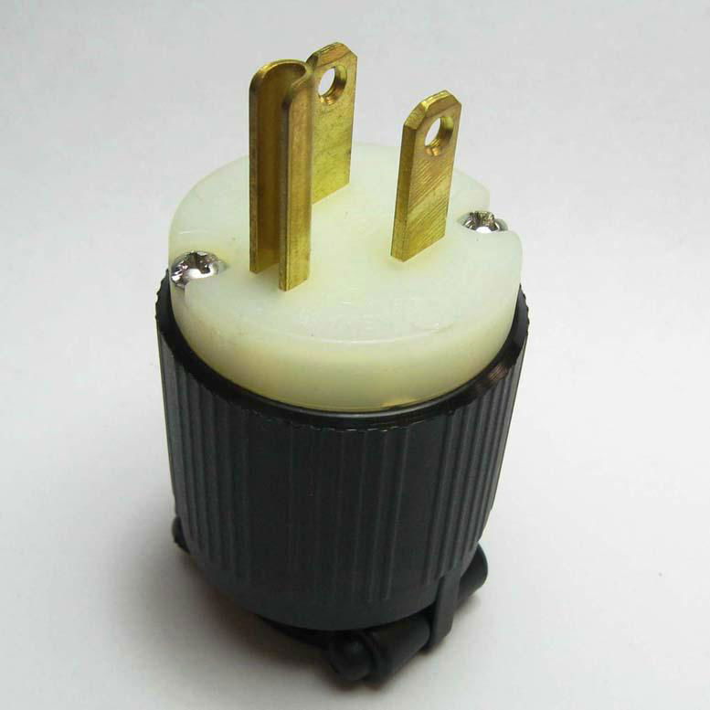 NEMA 5-15P Industrial plug 4
