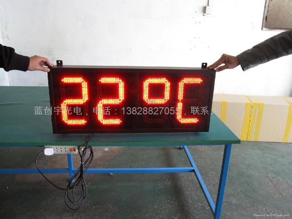clock and temperature LED-Display 5