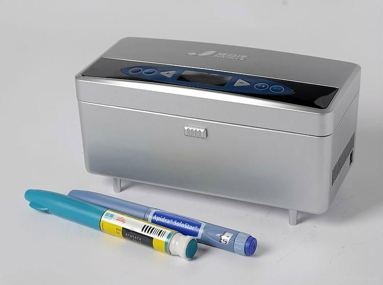 Diabetes travel kit  product Medical mini refrigerator,with 16,5hrs battery 2