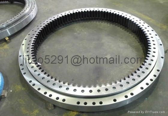 Excavator slewing bearings 2