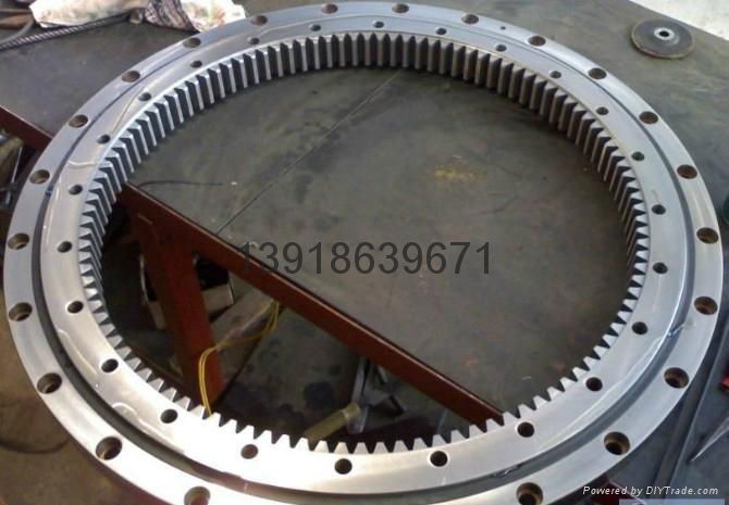 HITACHI EXCAVATOR Slewing bearing