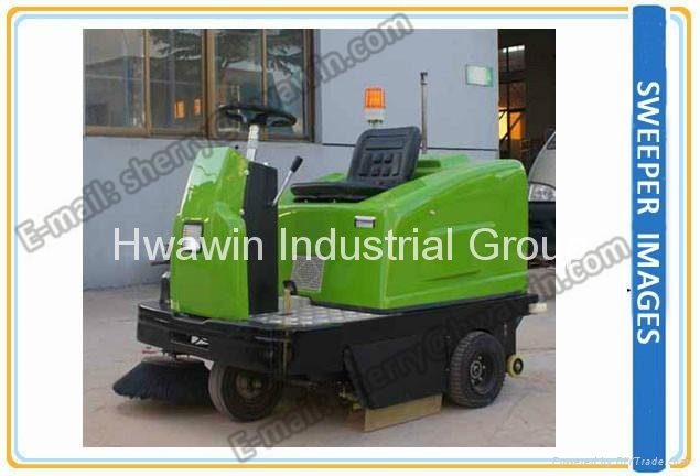 Electric Ride on Industrial Sweeper 2