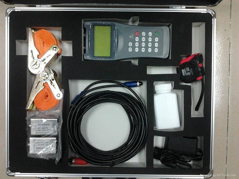 handhold ultrasonic flowmeter