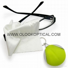 Micrefibre cleaning cloths with keychain