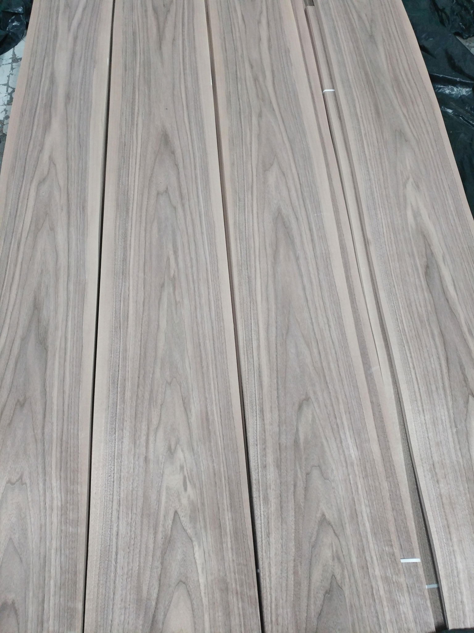 Amercian Walnut Wood Veneer Walnut Sliced Veneer Black Walnut Natural Veneer 5