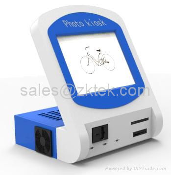 GP2 desktop touchscreen photo kiosk with dip memory/credit card reader and DVD