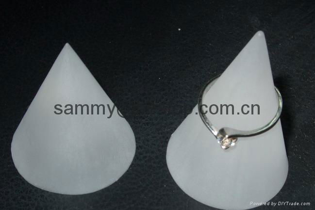 ACRYLIC RING CONE for jewelery display 3