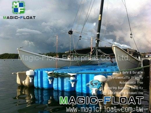 Floating Dock for Catamaran 3