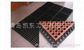 rubber mat with many holes 4