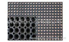 rubber mat with many holes 5
