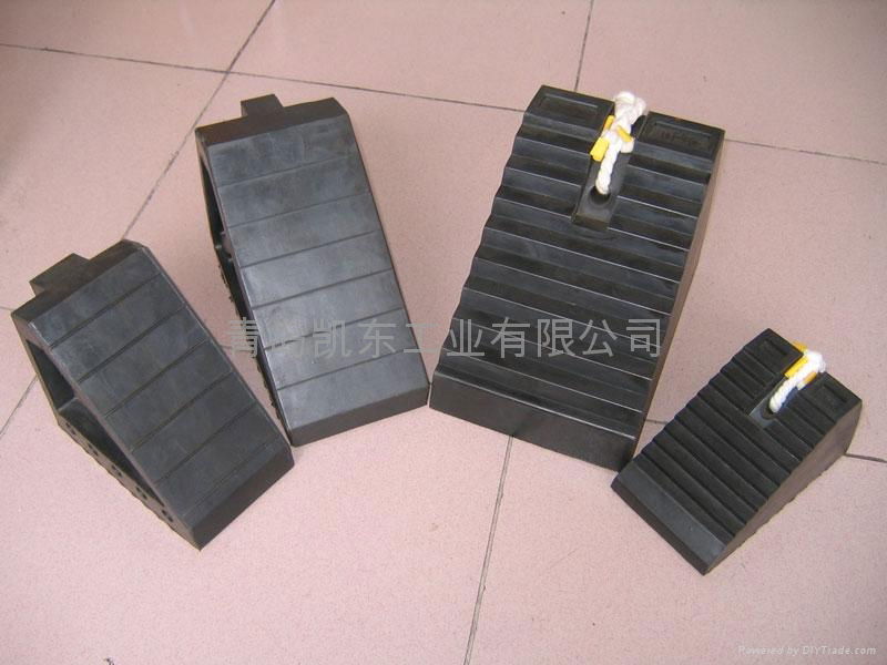 rubber wheel chocks 3