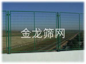 河北专业生产公路护栏网厂家PVC草坪护栏塑钢护栏