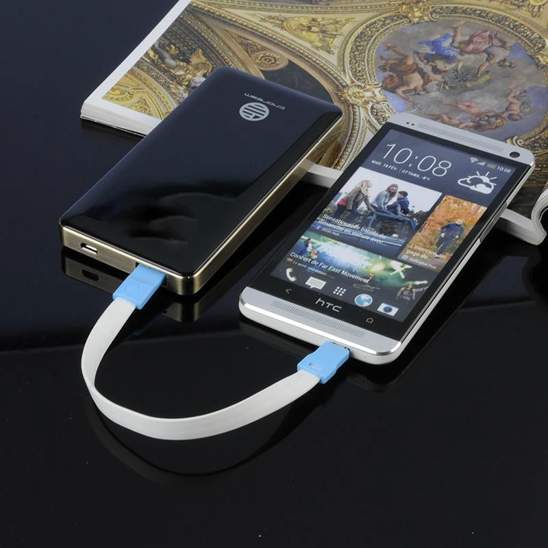 5500mAh Lithium-Ion Polymer OLED Power Bank for iPhone 3