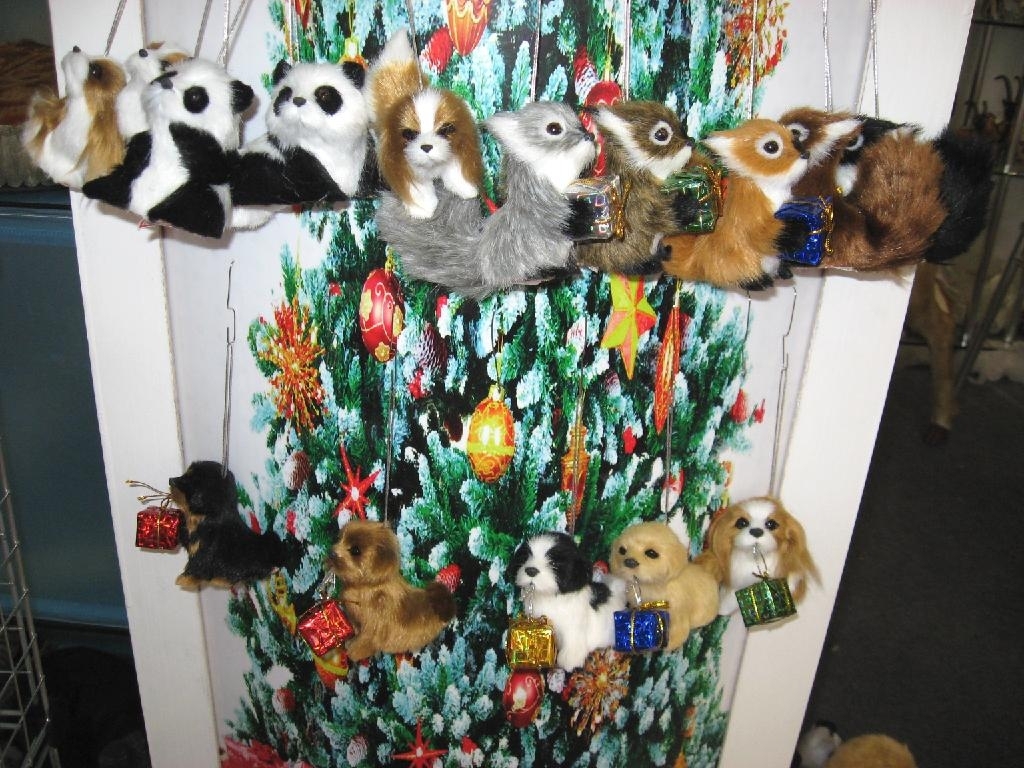 Hanging gift animal for Christmas Tree