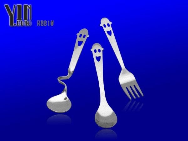 厂价直销笑脸系列刀叉勺儿童餐具卡通刀叉餐具