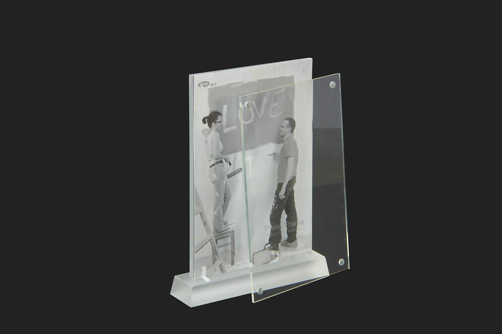 Acrylic frame Perspex picture frame Maanetics frame 4